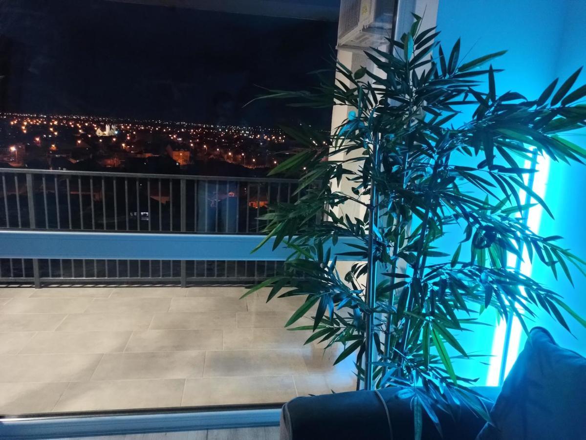 Summer Haven - Self Check-In & Parking Lot, Primashops&Lotus Oradea Zewnętrze zdjęcie