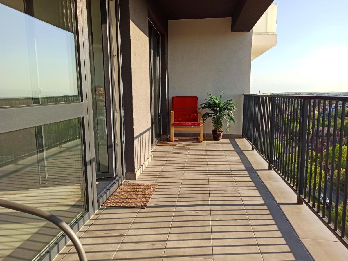 Summer Haven - Self Check-In & Parking Lot, Primashops&Lotus Oradea Zewnętrze zdjęcie