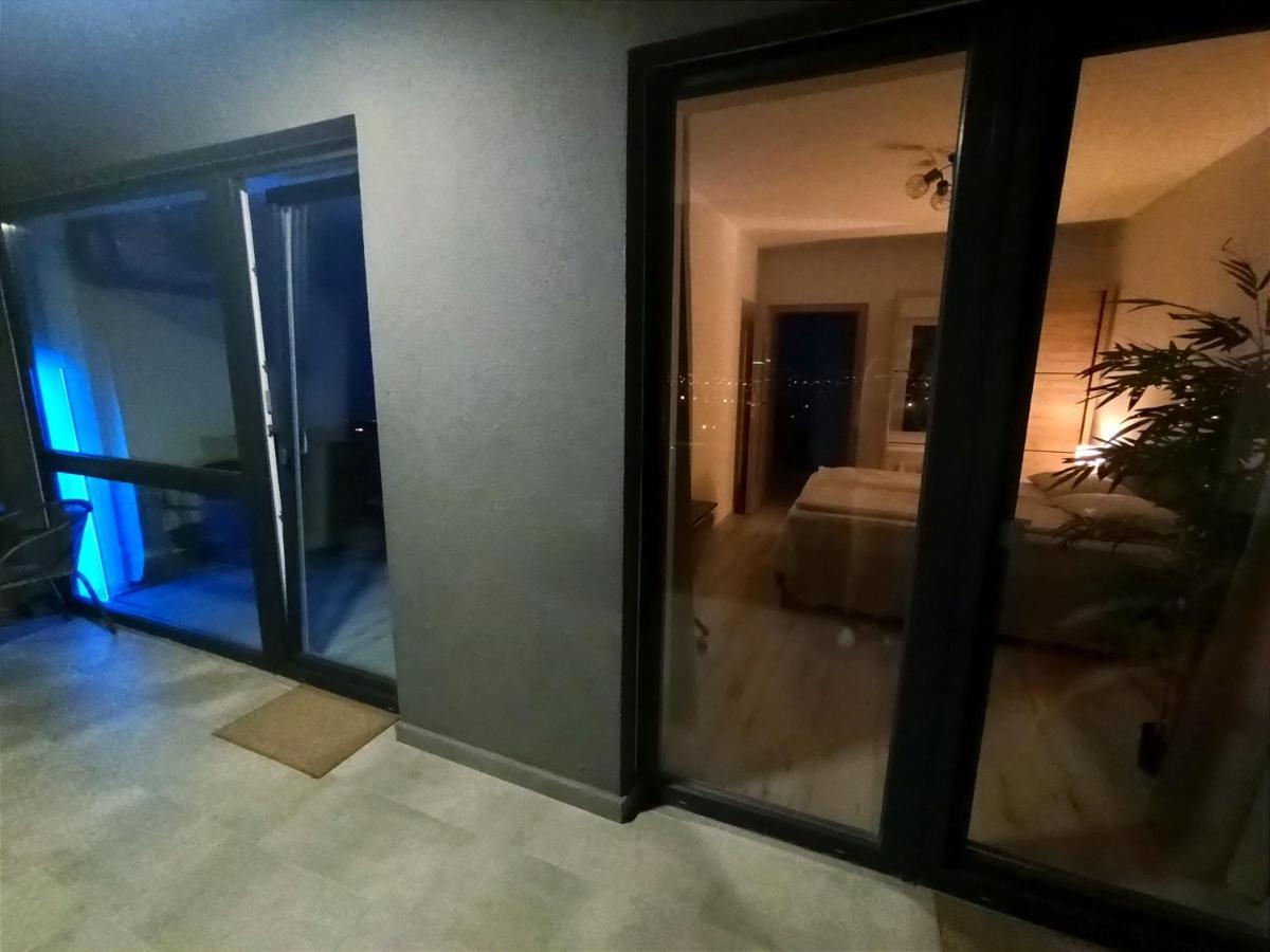 Summer Haven - Self Check-In & Parking Lot, Primashops&Lotus Oradea Zewnętrze zdjęcie